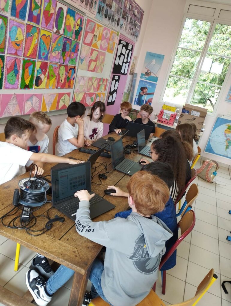 Atelier numérique en groupe